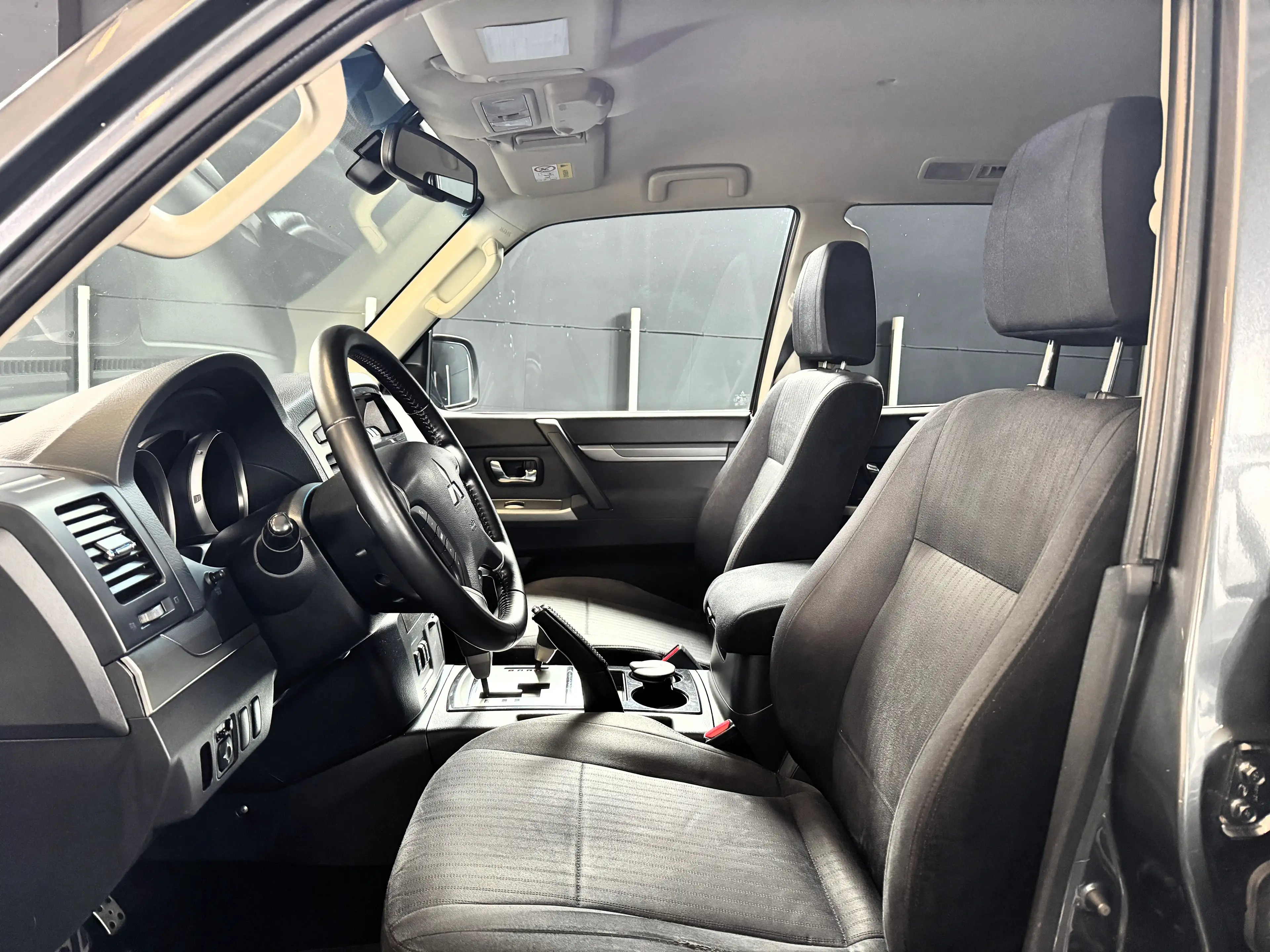 Mitsubishi Pajero 3.2 DI-D Edition 100 Aut. 1.Besitz/Kamera/7-Sitzer — photo 12