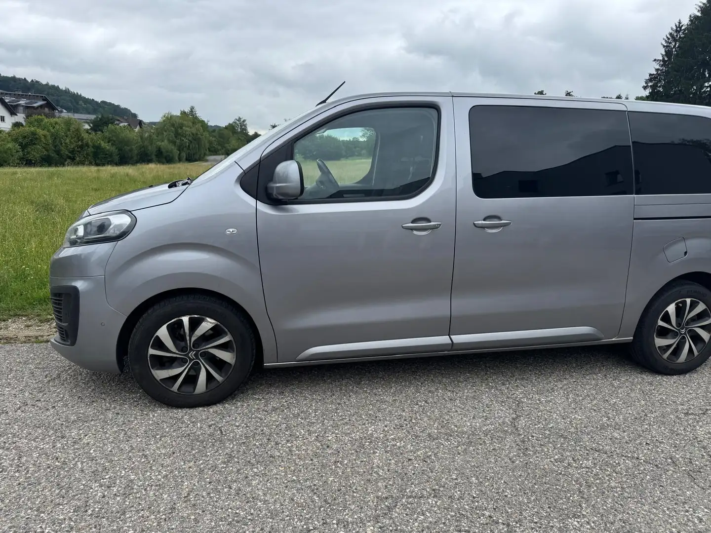 Citroen Spacetourer Spacetourer ! 9 Sitzer ! BlueHDI 180 S Silber - 2