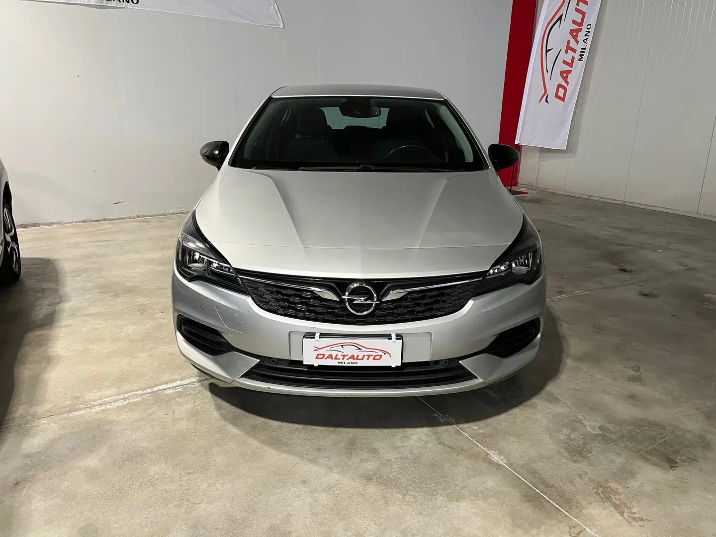 Opel Astra 5p 1.2 t Business Elegance s Gris - 2