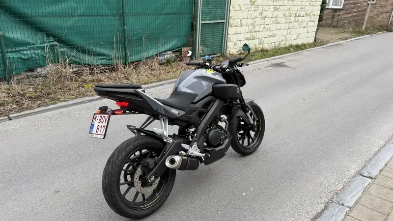 Yamaha MT-125 - foto 3