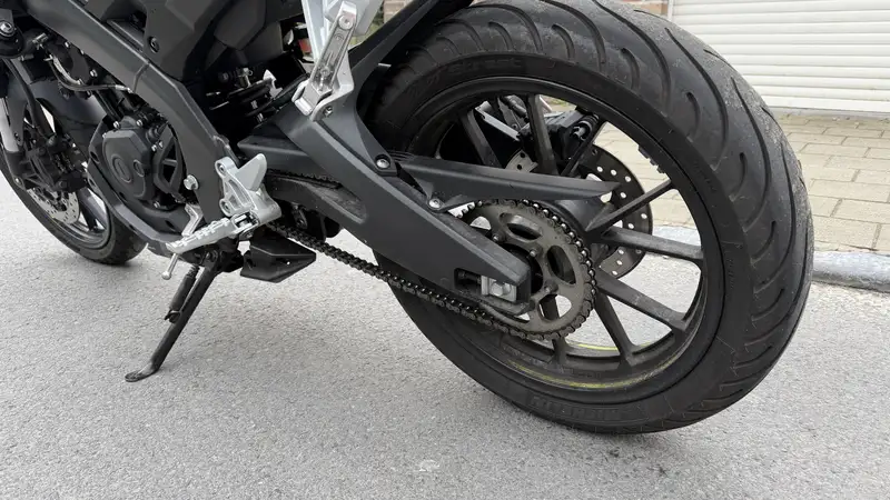 Yamaha MT-125 - foto 8