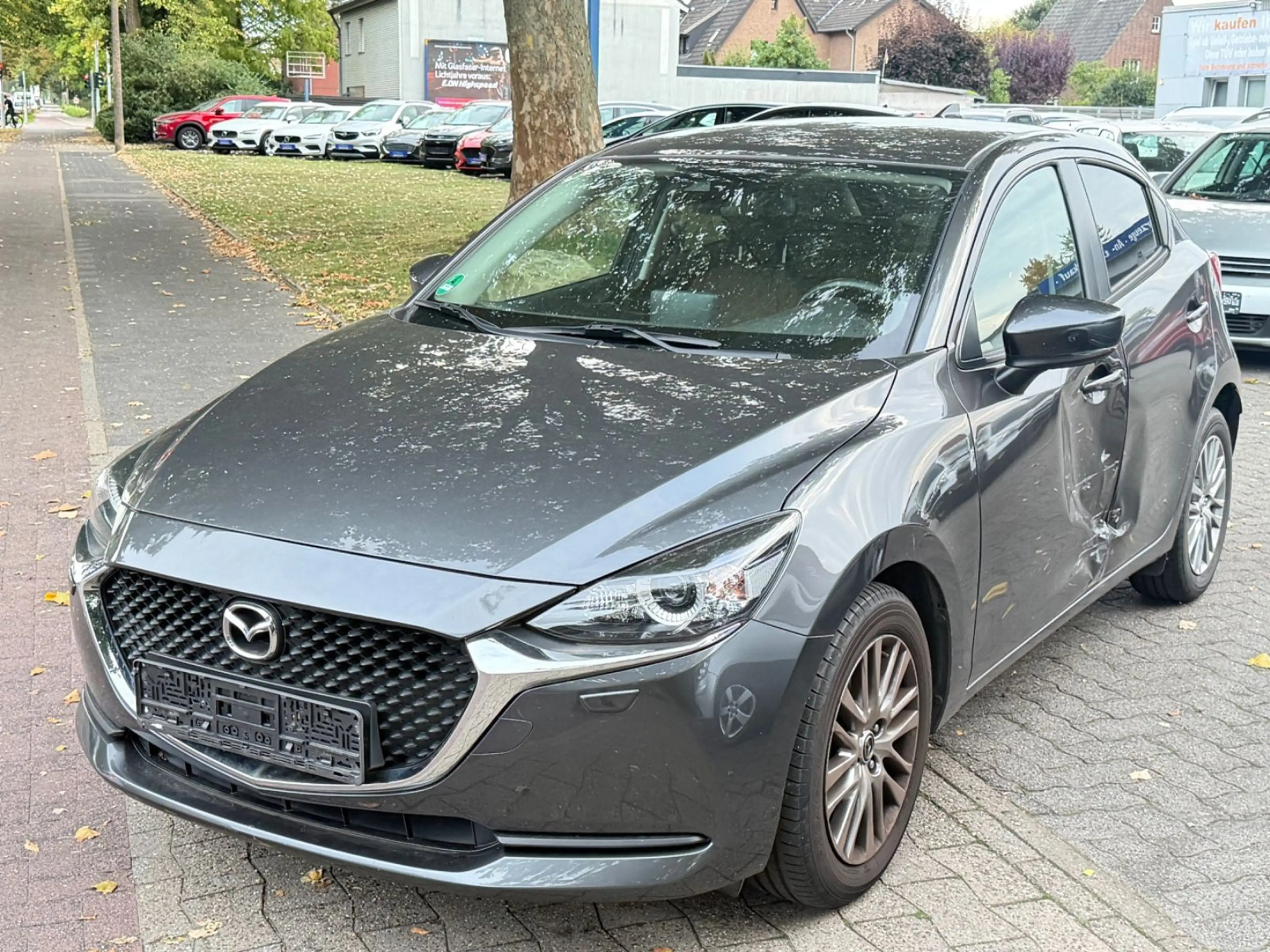 Mazda 2 Lim. Kizoku*XENON*KAMERA*SHZ*ALU*MULTIFUN*
