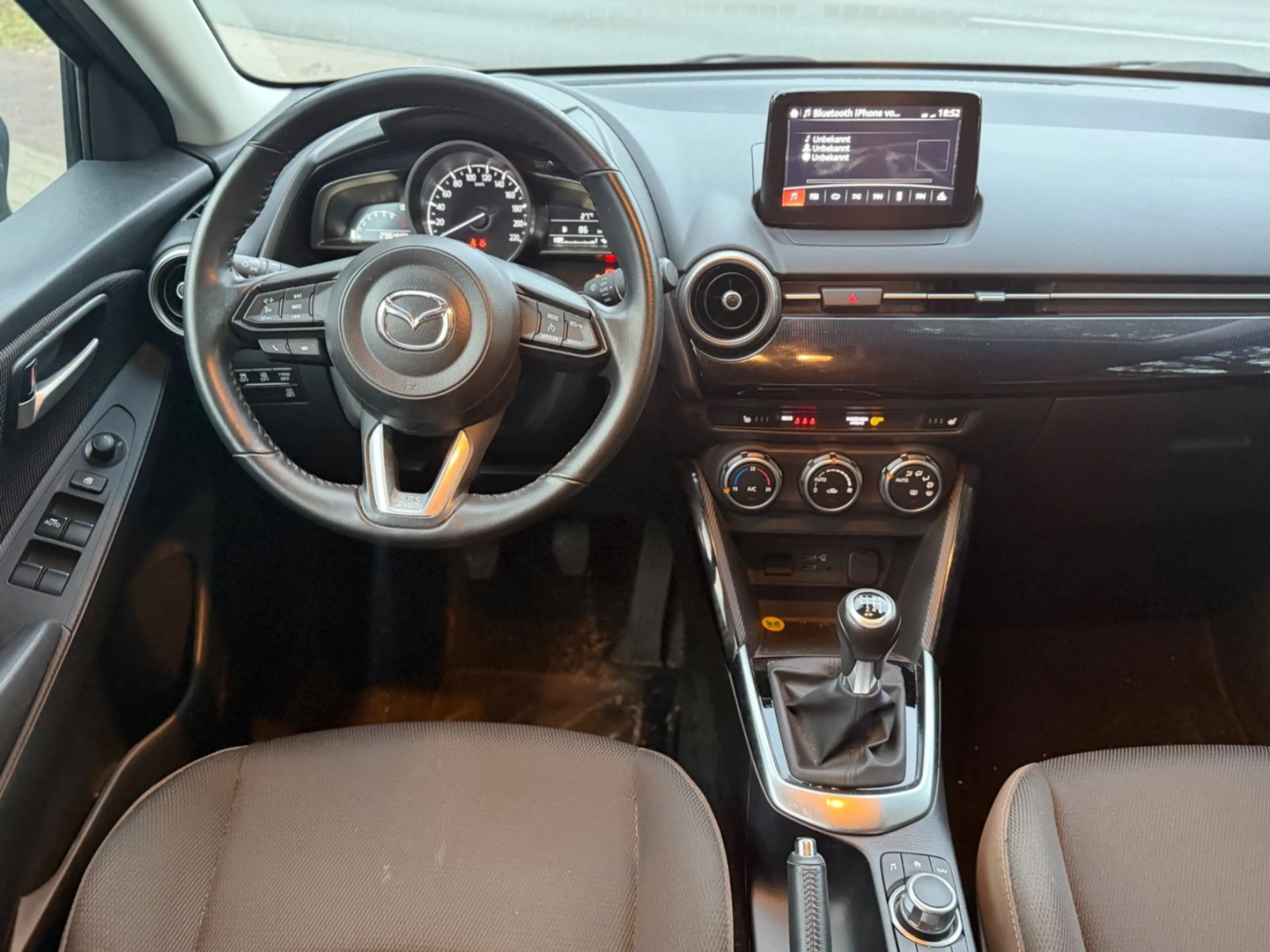 Mazda 2 Lim. Kizoku*XENON*KAMERA*SHZ*ALU*MULTIFUN* — photo 10