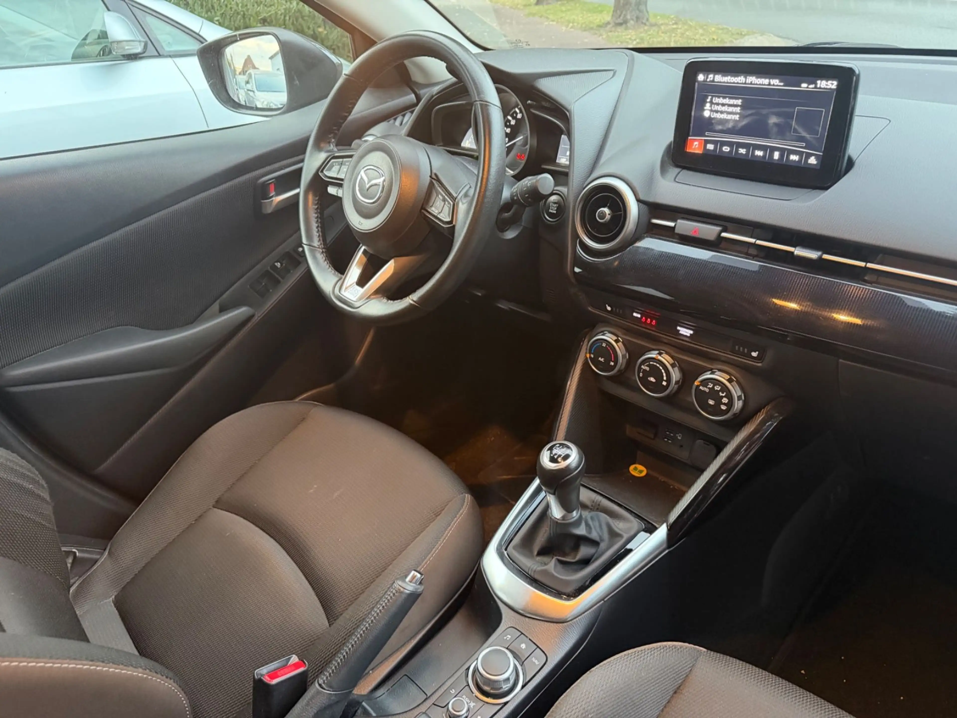 Mazda 2 Lim. Kizoku*XENON*KAMERA*SHZ*ALU*MULTIFUN* — photo 12