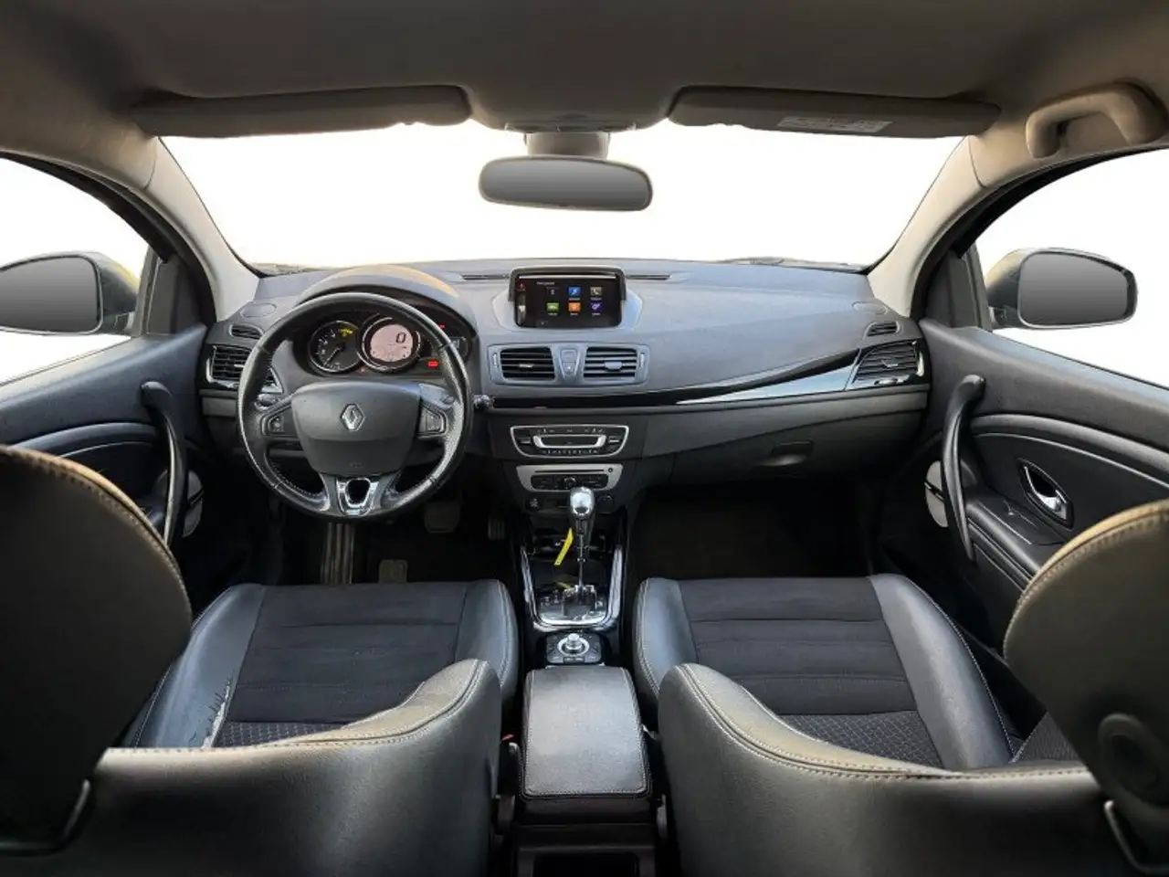Renault Megane Coupé — photo 14