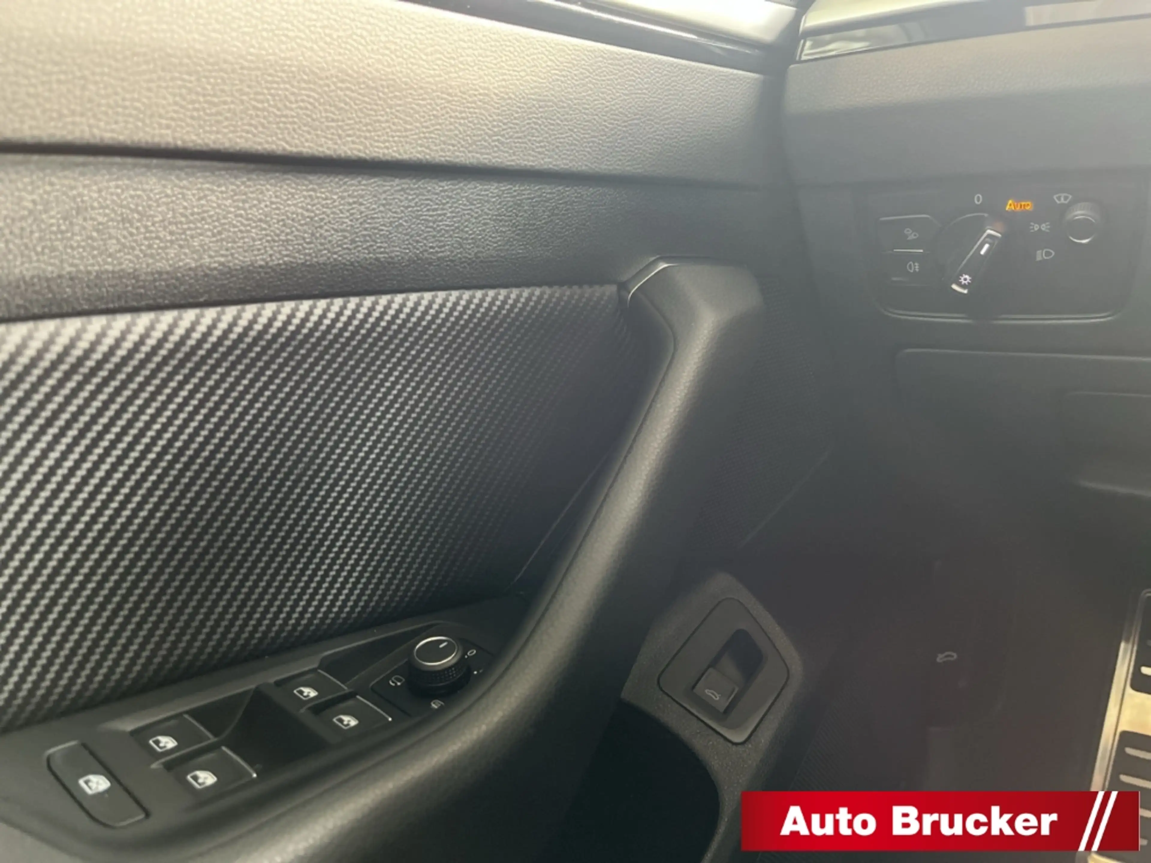 Volkswagen Arteon SB R 4Motion+DSG+Navi+LED+Pano+3-Zonen-Klima+SH vo — photo 14