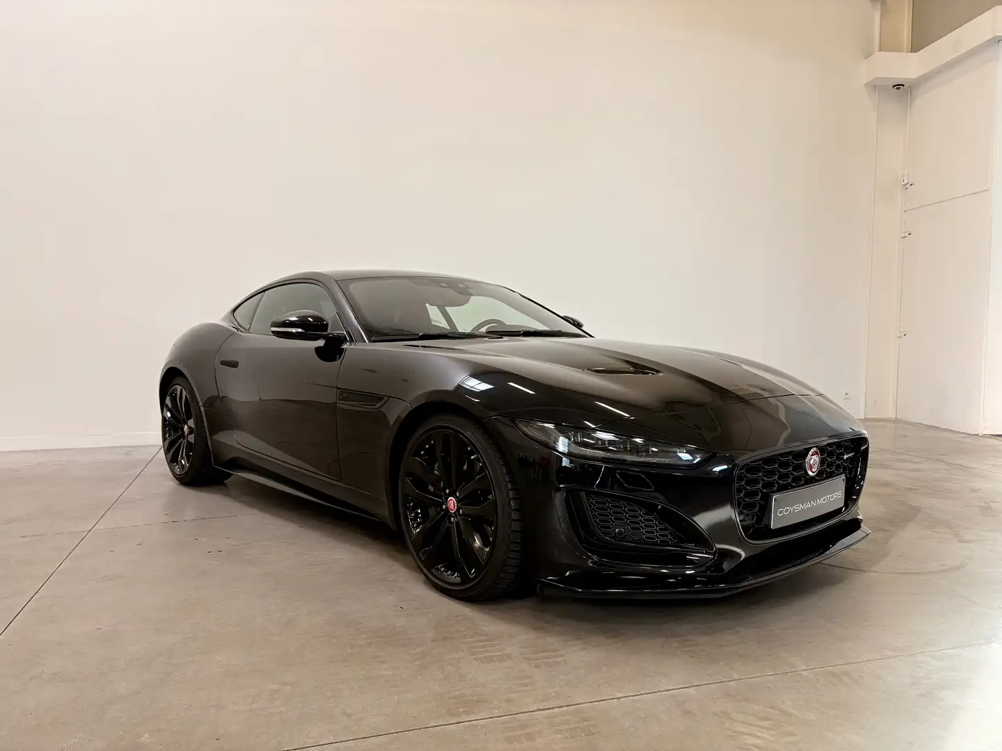 Jaguar F-Type Coupe P300 R-Dynamic/Meridian/PerfromanceS./Pano Zwart - 1