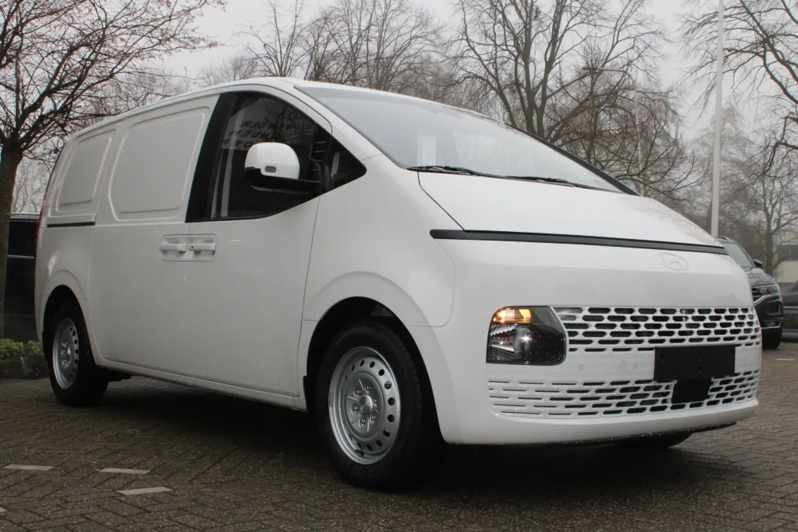 Hyundai STARIA 1.6T Hybride 225pk Gesloten Bestelwagen | BPM Vrij Wit - 2