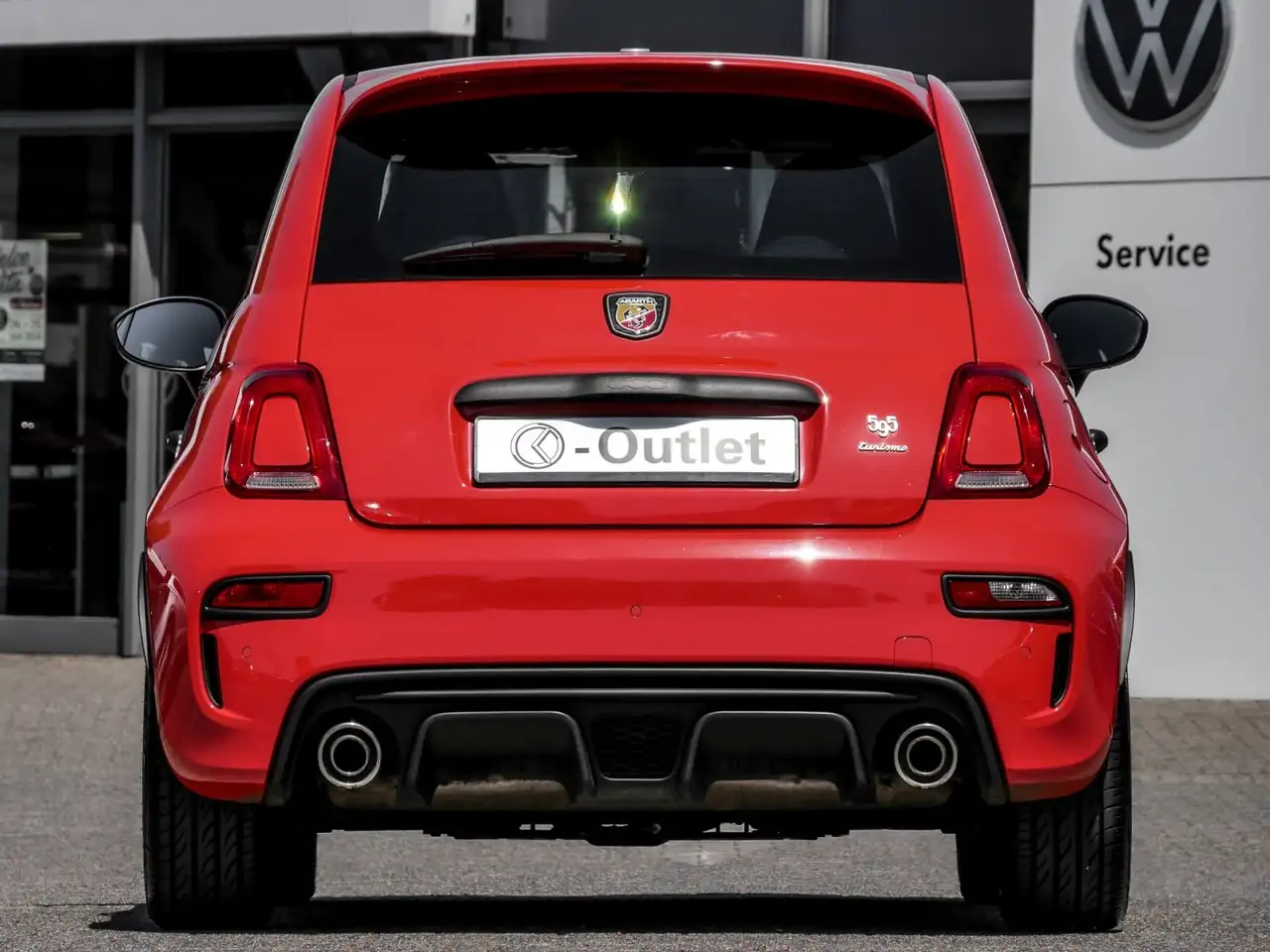 Abarth 595 2024 — фото 13
