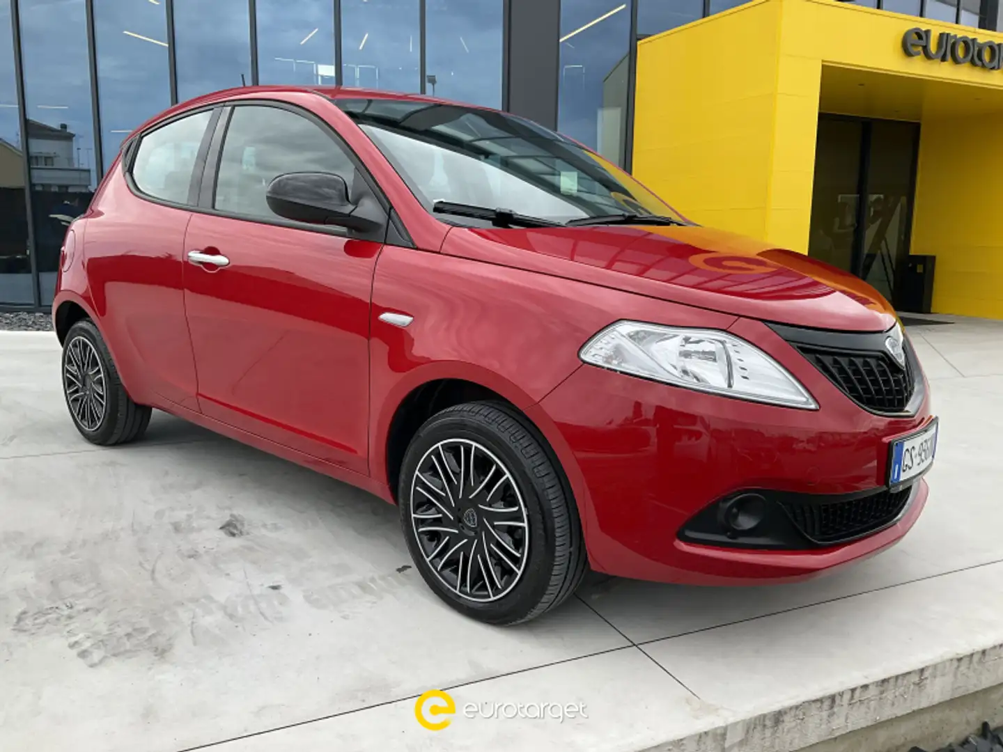 Lancia Ypsilon 1.0 FireFly 5 porte S&S Hybrid Silver Rosso - 1