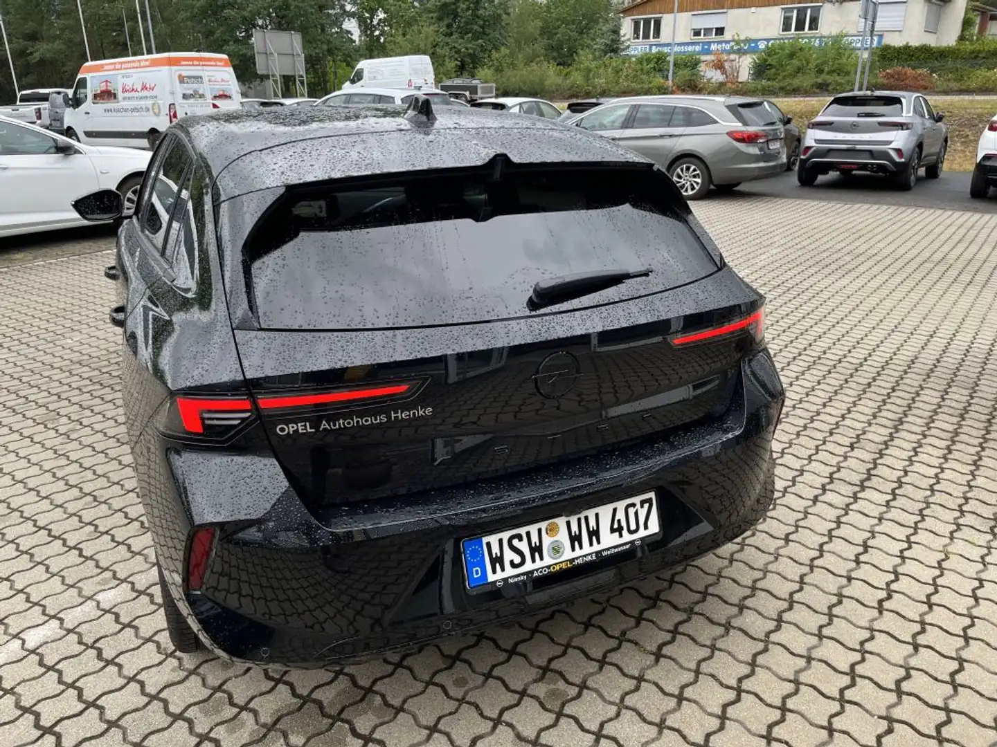 Opel Astra 1.2 Turbo GS Schwarz - 2