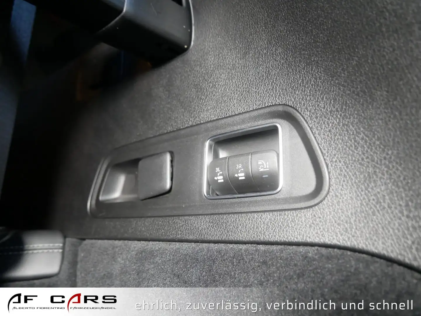 Mercedes-Benz GLS 63 AMG 4Matic+ 23" HUD Pano TV Designo Schwarz - 2