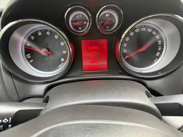 Opel Astra view 18