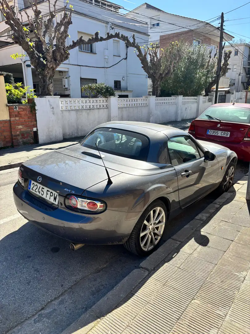 Mazda MX-5 MX-5 Roadster Coupé 2.0 Sportive Sportive Plateado - 2