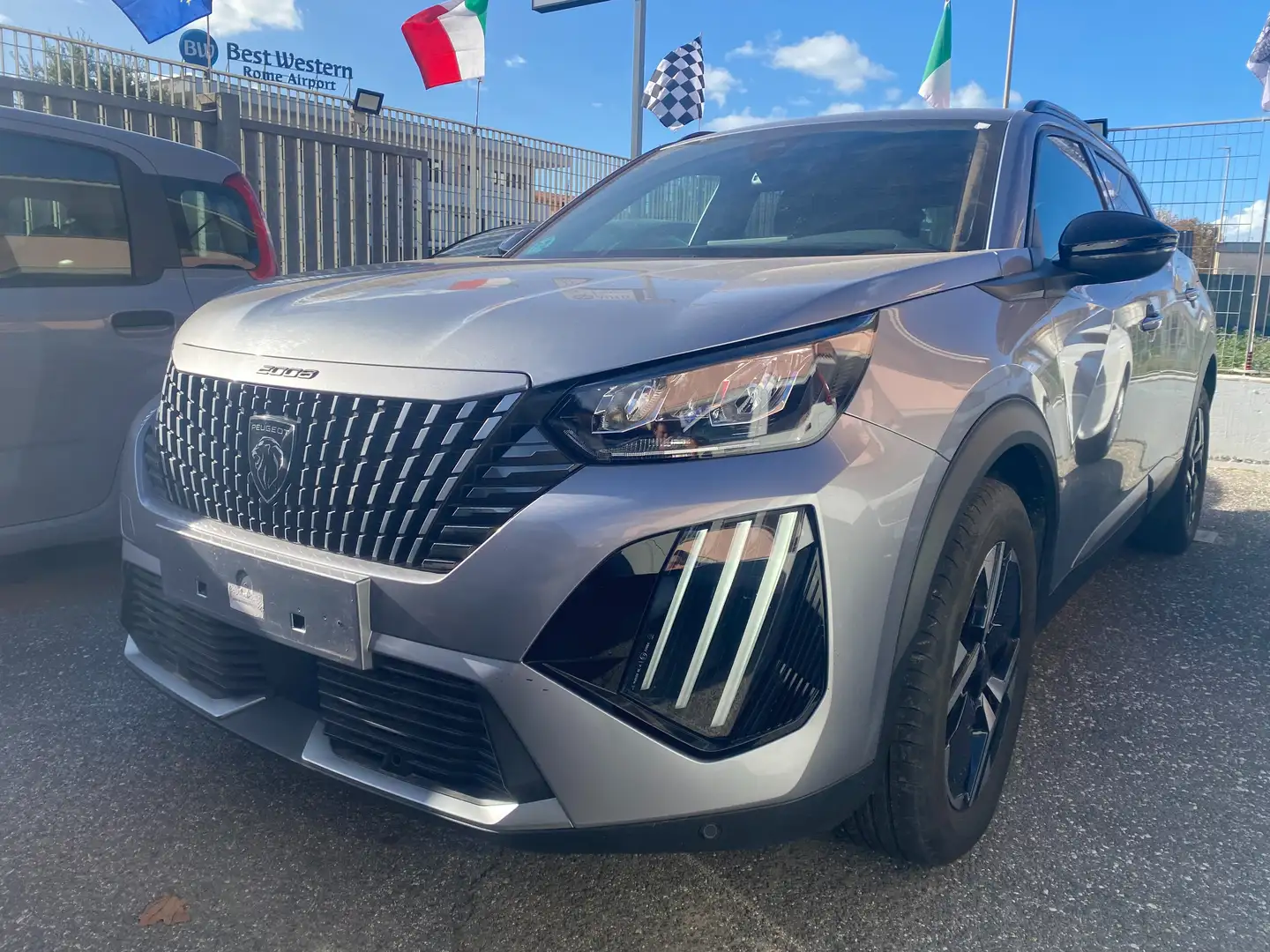 Peugeot 2008 1.2 puretech 100Cv s&s ALLURE Grau - 1