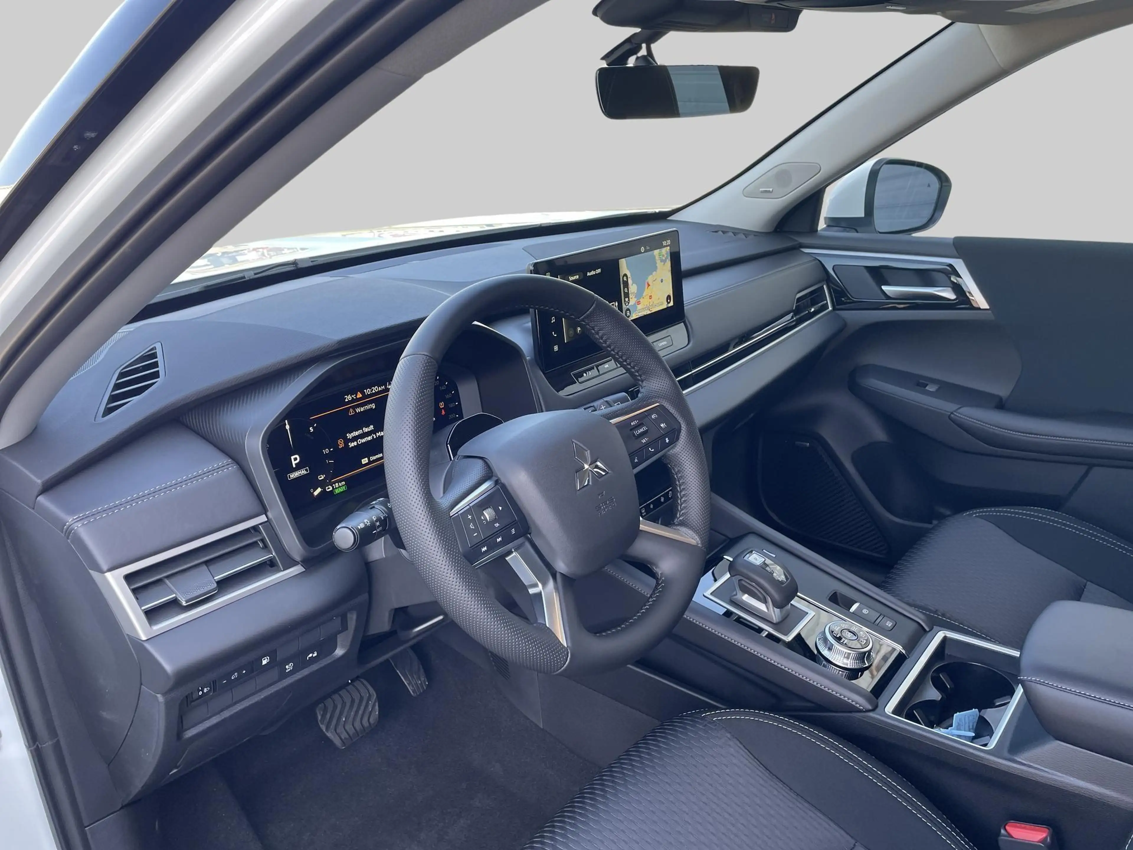 Mitsubishi Outlander 2.4 PHEV Pure AUTOMATIC — photo 4
