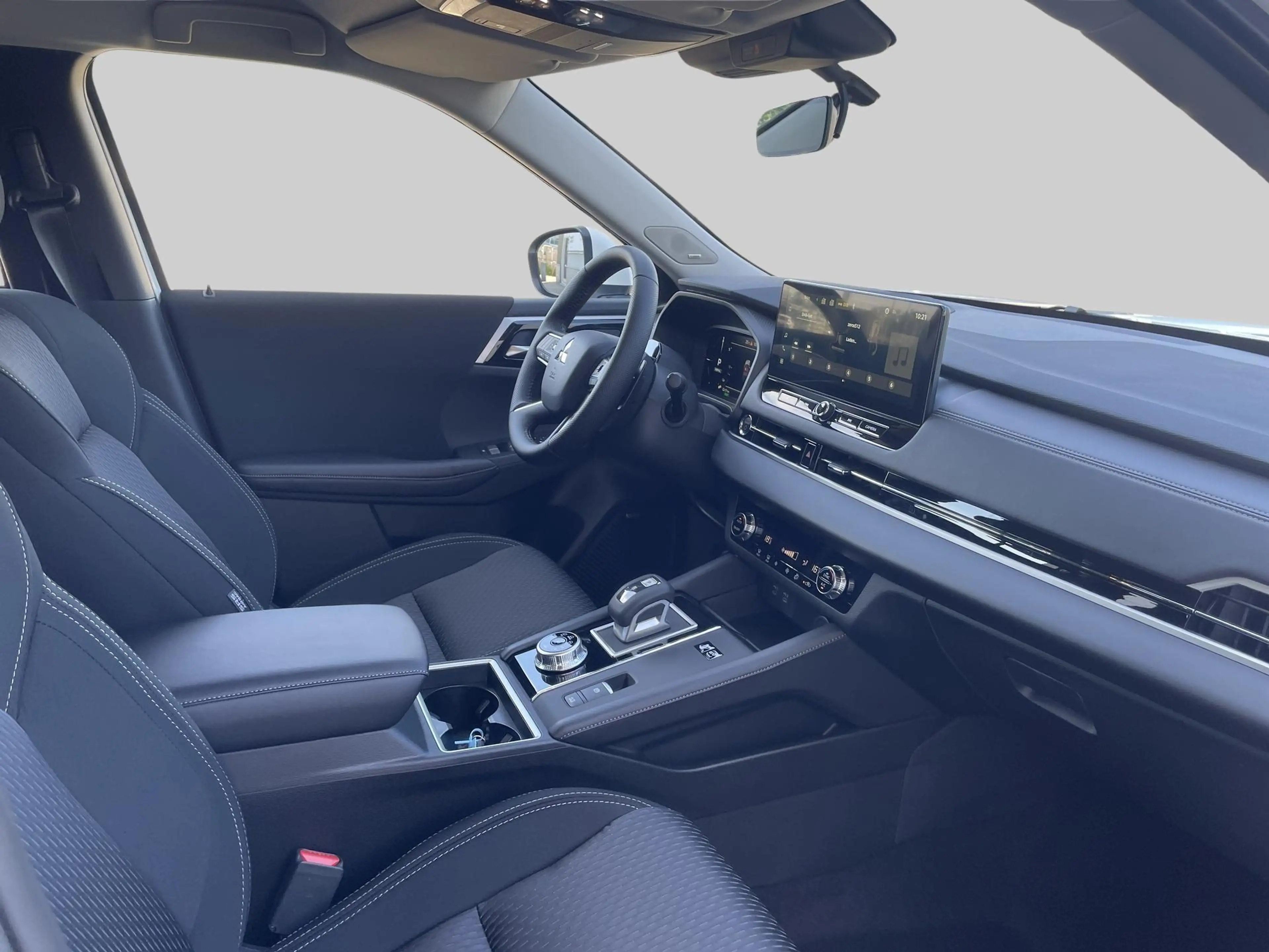 Mitsubishi Outlander 2.4 PHEV Pure AUTOMATIC — photo 12