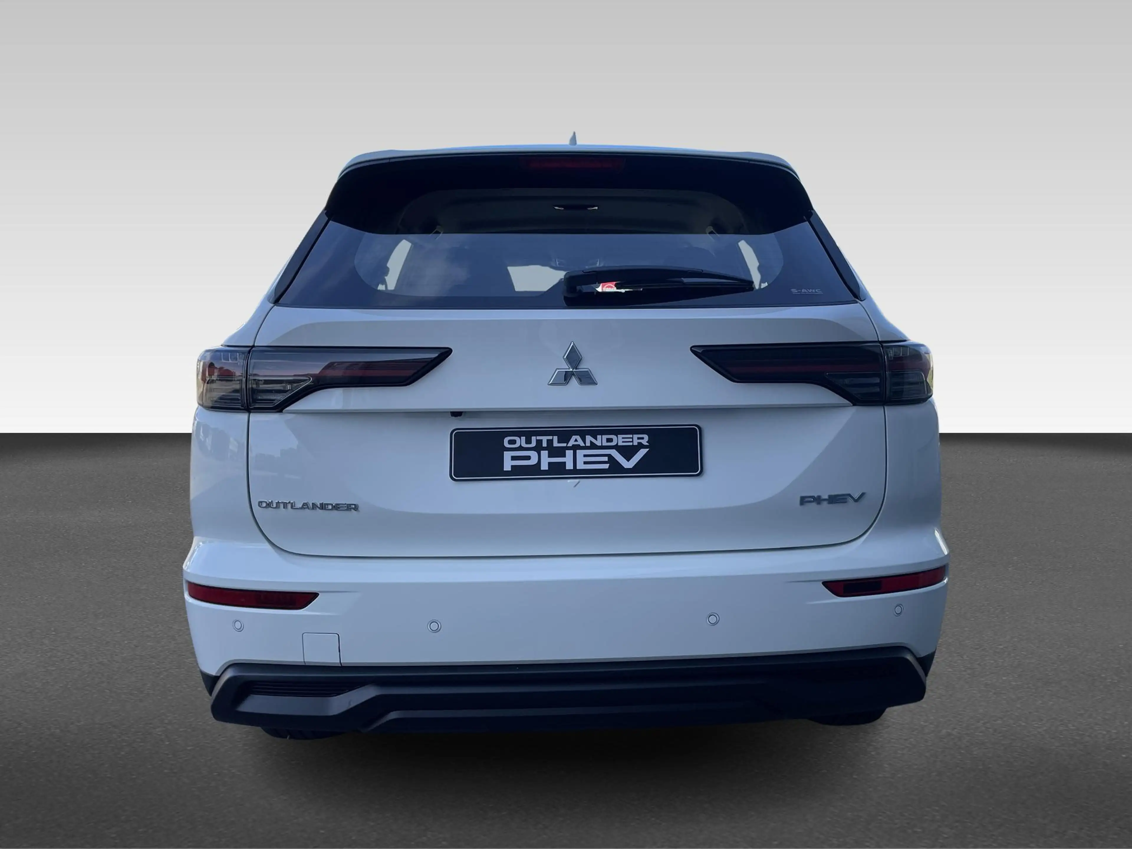 Mitsubishi Outlander 2.4 PHEV Pure AUTOMATIC — photo 10