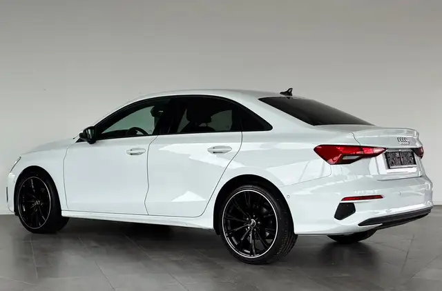 Audi A3 view 9