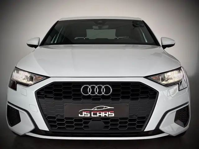 Audi A3 view 5