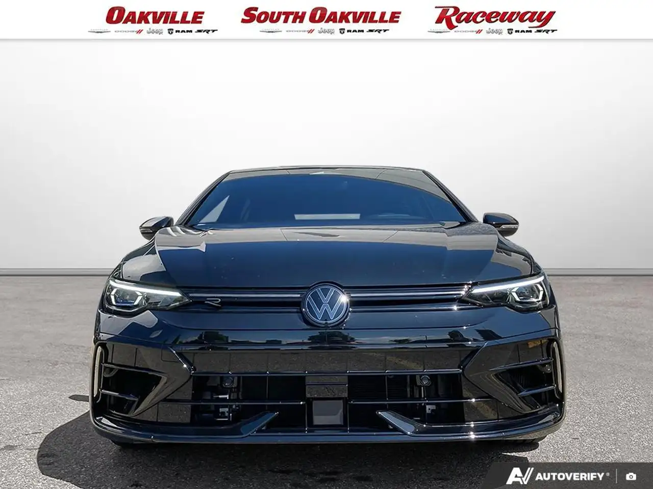 Volkswagen Golf R снимка Volkswagen Golf R