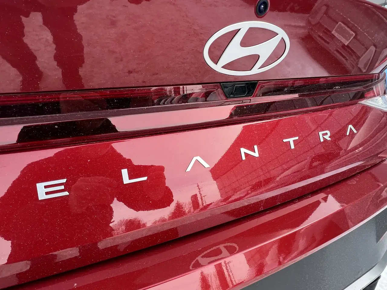 Hyundai ELANTRA снимка Hyundai ELANTRA