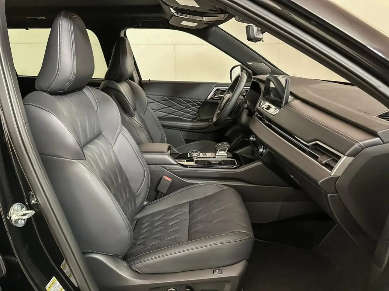 Mitsubishi Outlander photo Mitsubishi Outlander