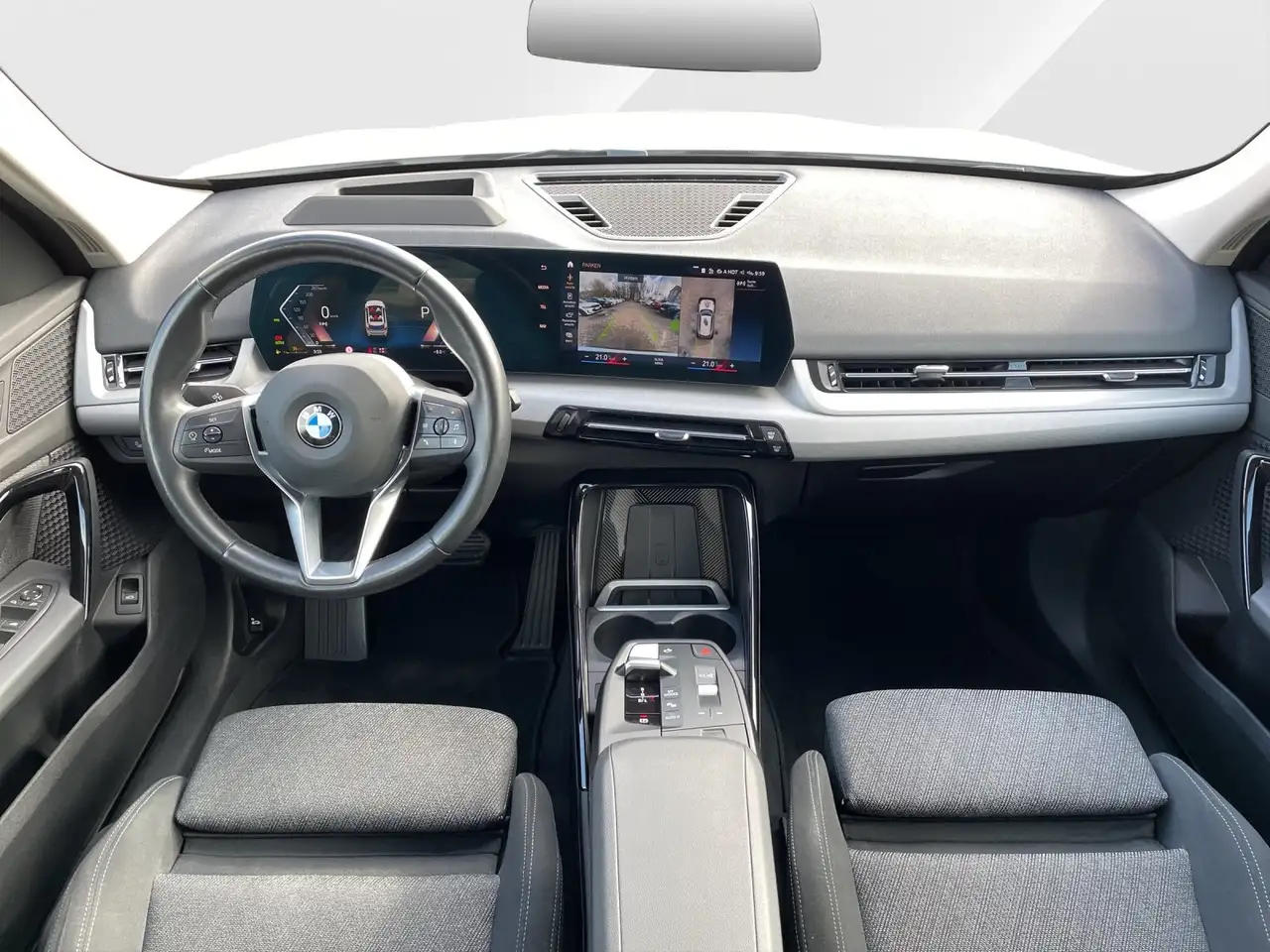 BMW X1 sDrive18d /AHK /Adap. LED /DA+ /PA + /HUD 8