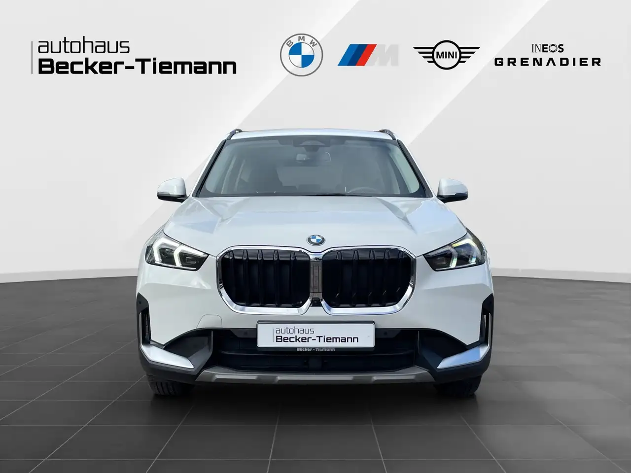 BMW X1 sDrive18d /AHK /Adap. LED /DA+ /PA + /HUD 2