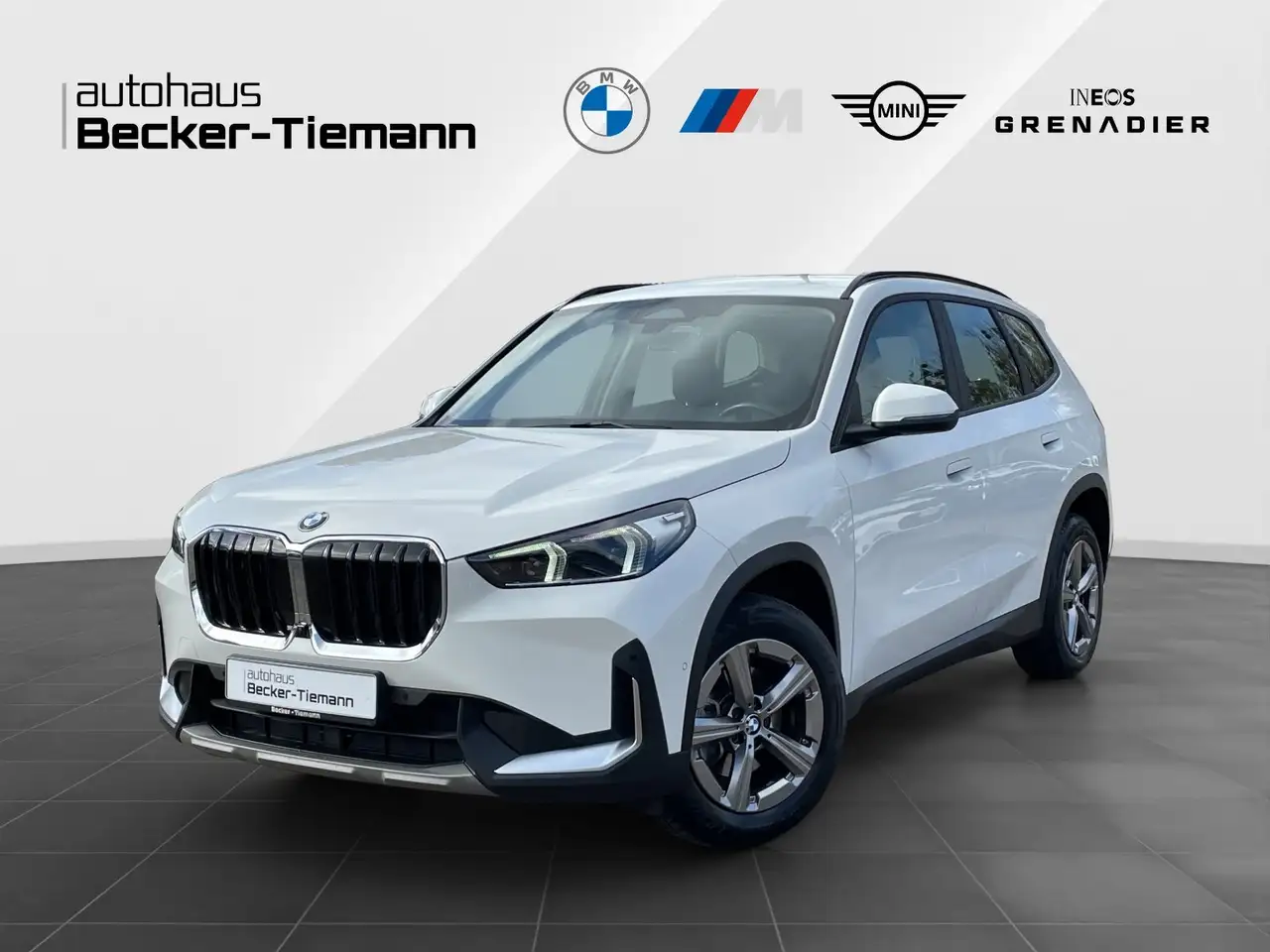 BMW X1 sDrive18d /AHK /Adap. LED /DA+ /PA + /HUD