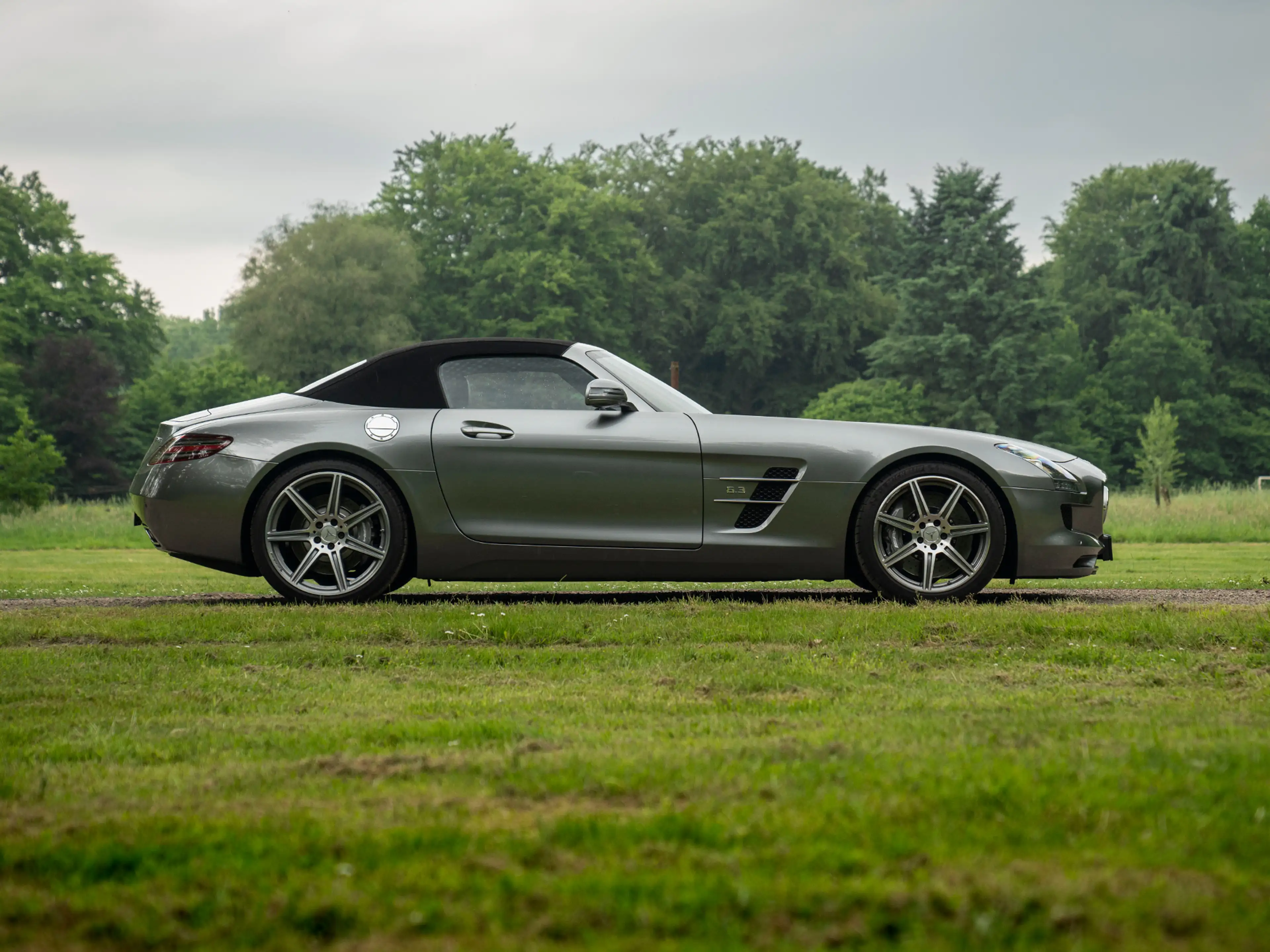Mercedes-Benz SLS Roadster 6.3 AMG | Luggage set | Dealer onderhoude — photo 4