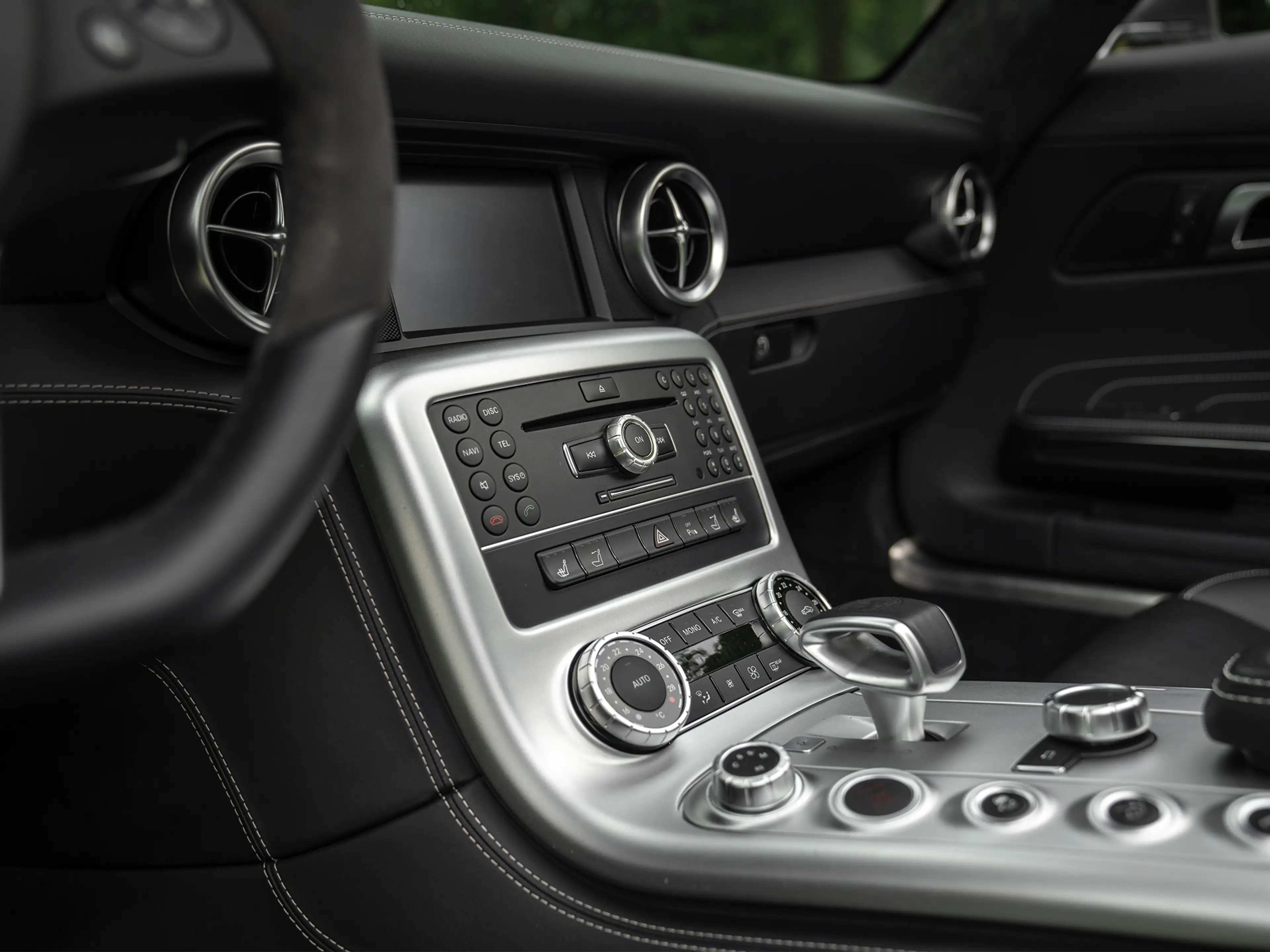 Mercedes-Benz SLS Roadster 6.3 AMG | Luggage set | Dealer onderhoude — photo 24