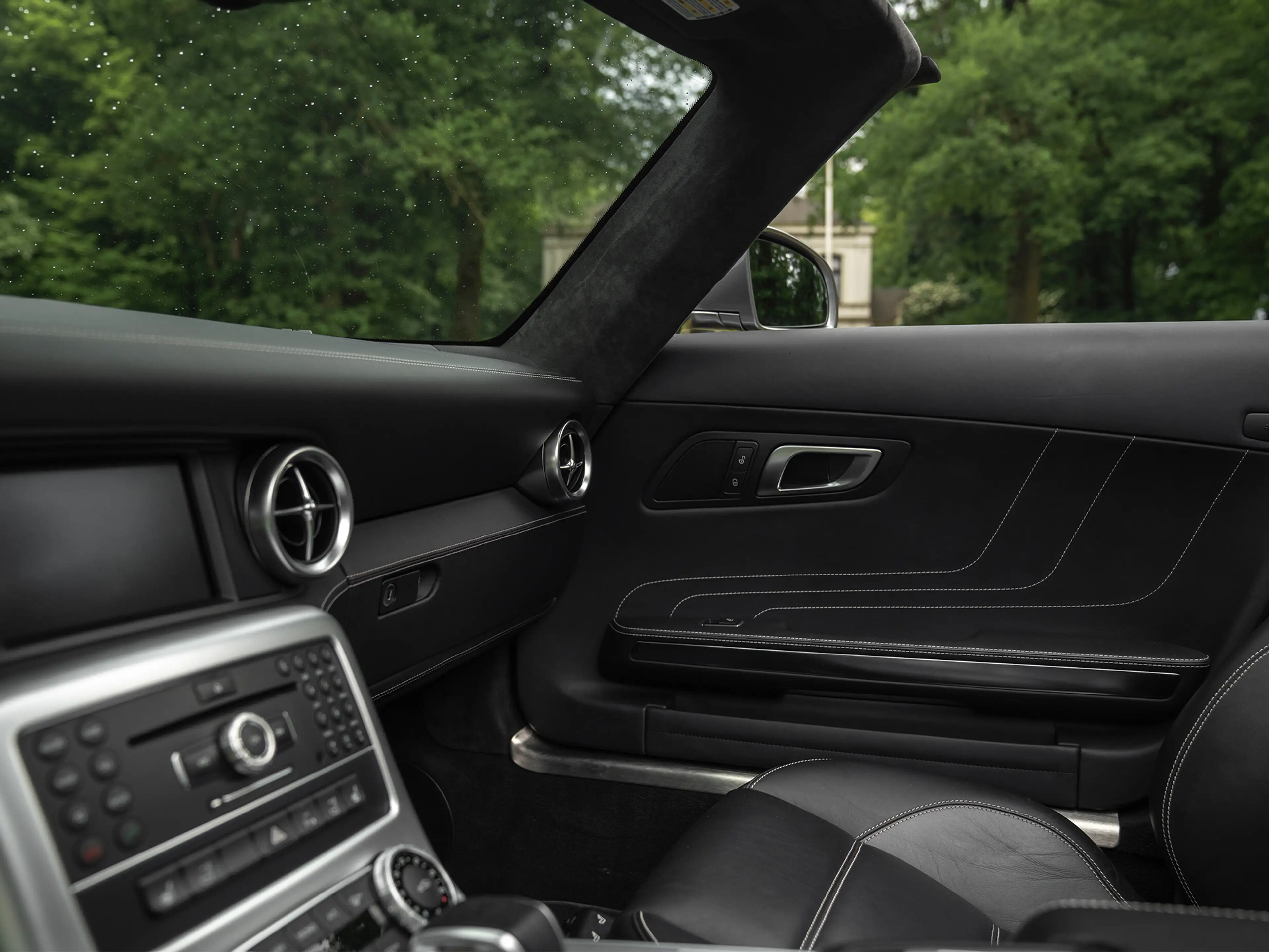 Mercedes-Benz SLS Roadster 6.3 AMG | Luggage set | Dealer onderhoude — photo 25