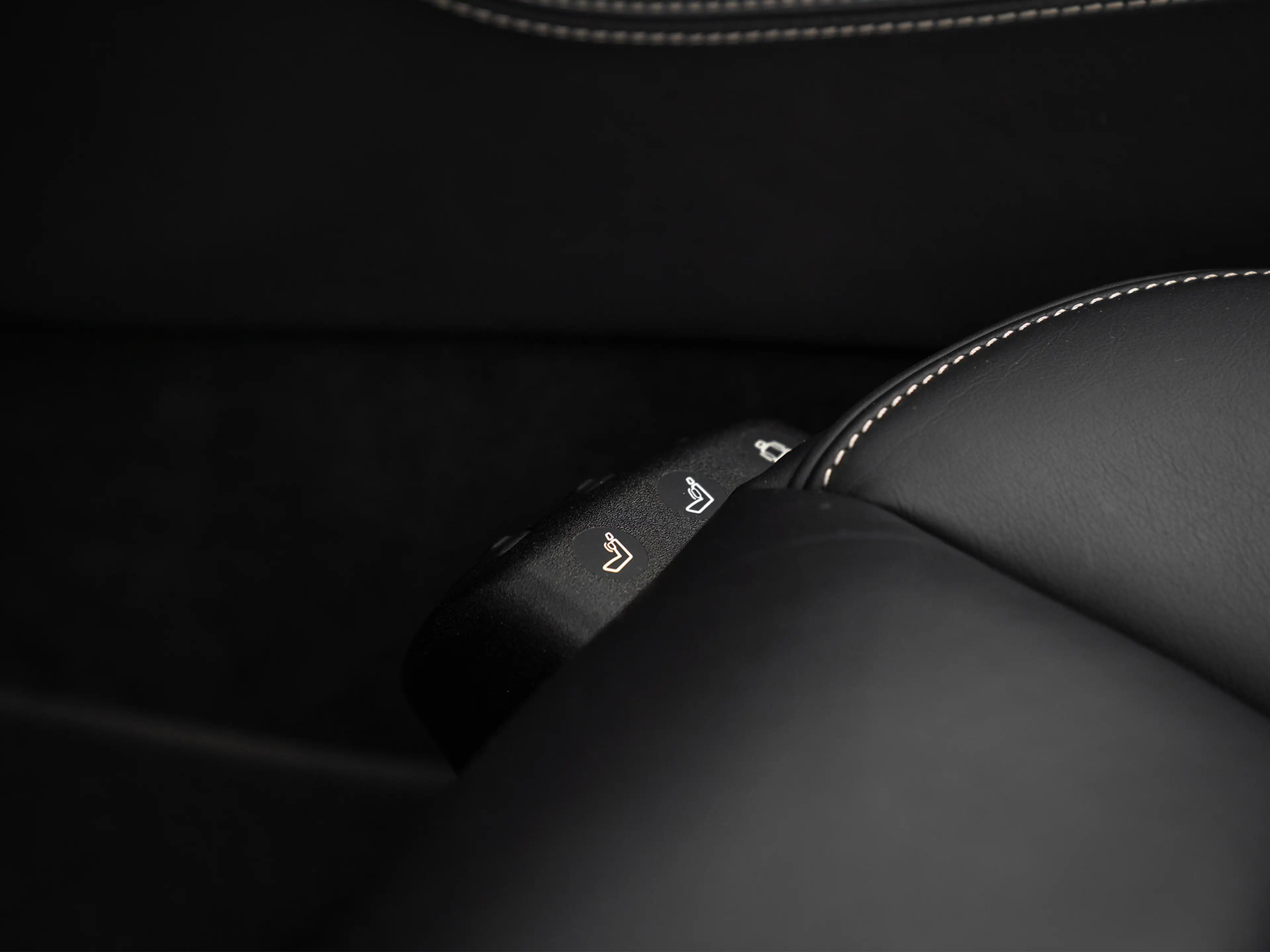 Mercedes-Benz SLS Roadster 6.3 AMG | Luggage set | Dealer onderhoude — photo 45