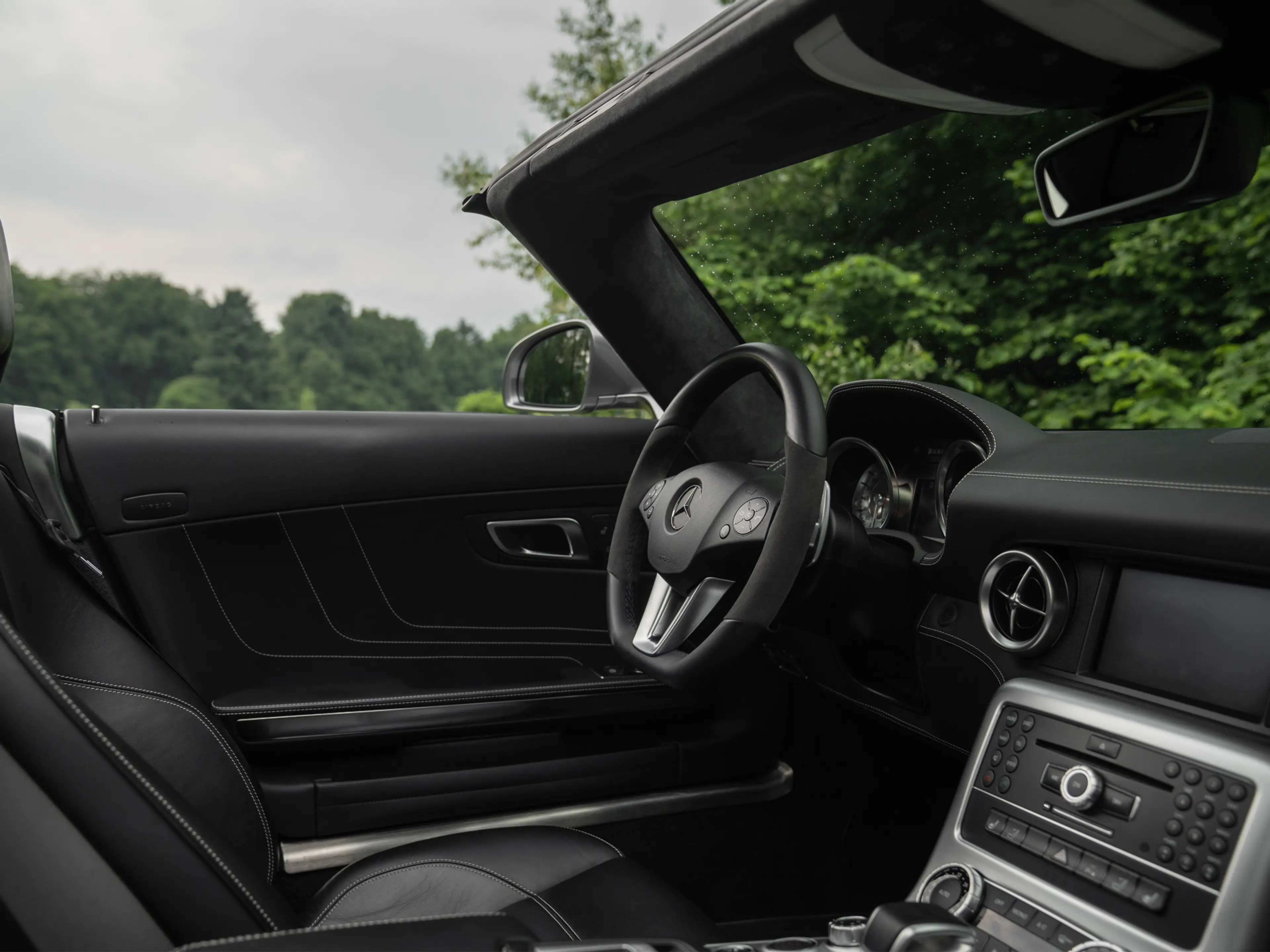 Mercedes-Benz SLS Roadster 6.3 AMG | Luggage set | Dealer onderhoude — photo 8