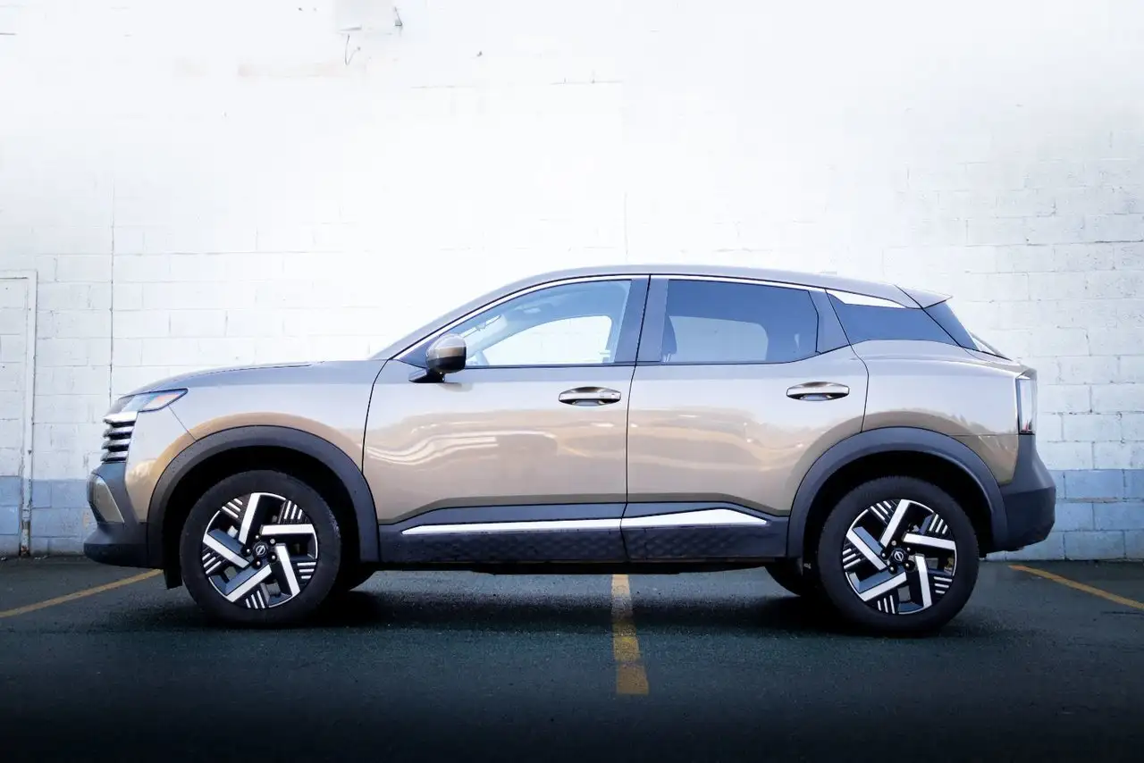 2025 Nissan Kicks