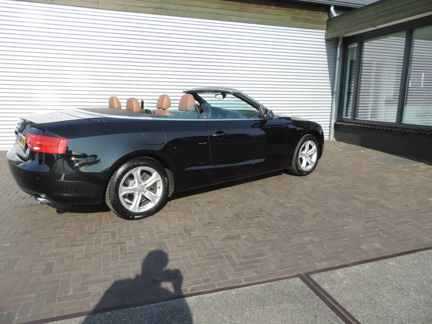 Audi A5 Cabriolet 1.8 TFSI automaat Zwart - 2