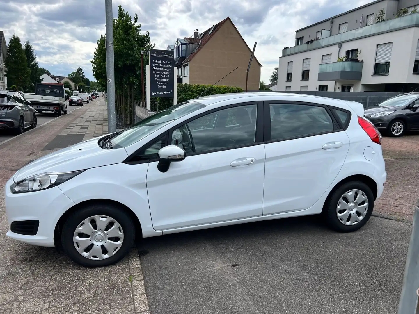 Ford Fiesta Ford Fiesta 1,25  /5 Türig/ TüvNeu/ USB/94000Km Blanc - 2