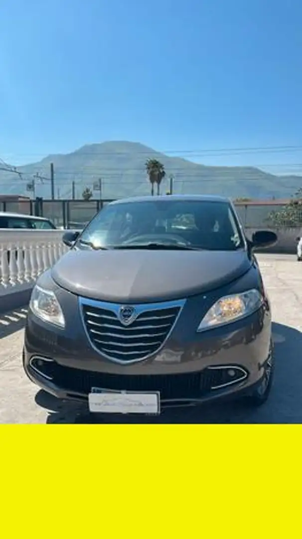 Lancia Ypsilon - 1