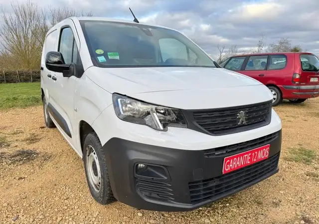 Peugeot Partner hdi 100 cv Asphalt 1ère main & 72000 kms GPS camera recul PRIX Hors Tva