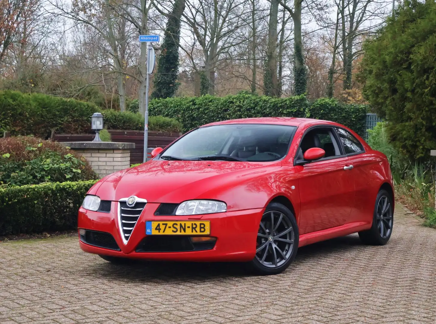 Alfa Romeo GT 2.0 JTS Distinctive !! LEES TEKST !! Red - 1