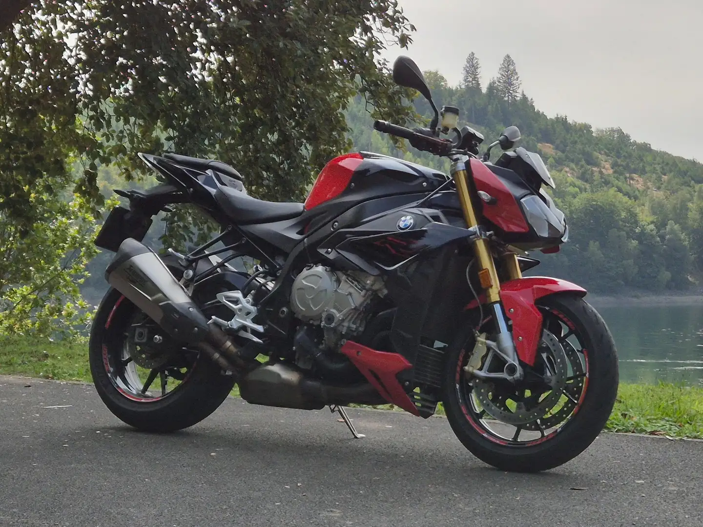 BMW S 1000 R Full options + Garmin Zumo navigatie Rood - 1