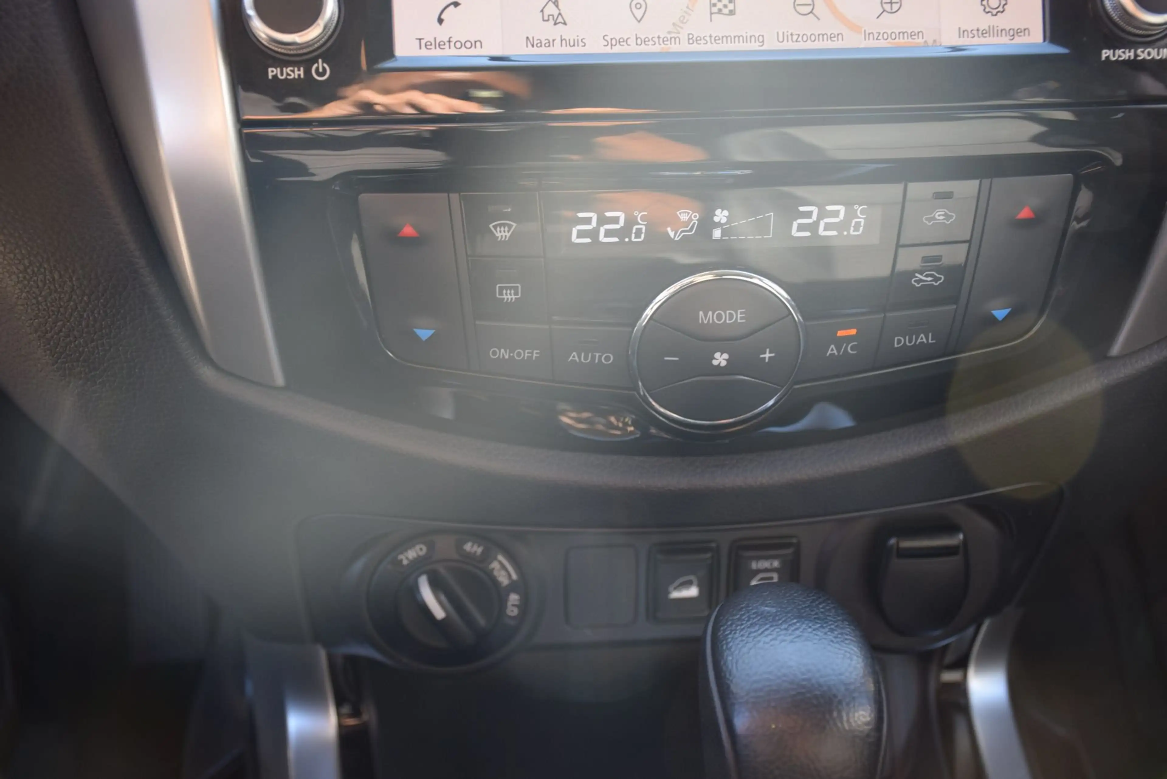 Nissan Navara dCi N-Guard Double Cab AUT — photo 16