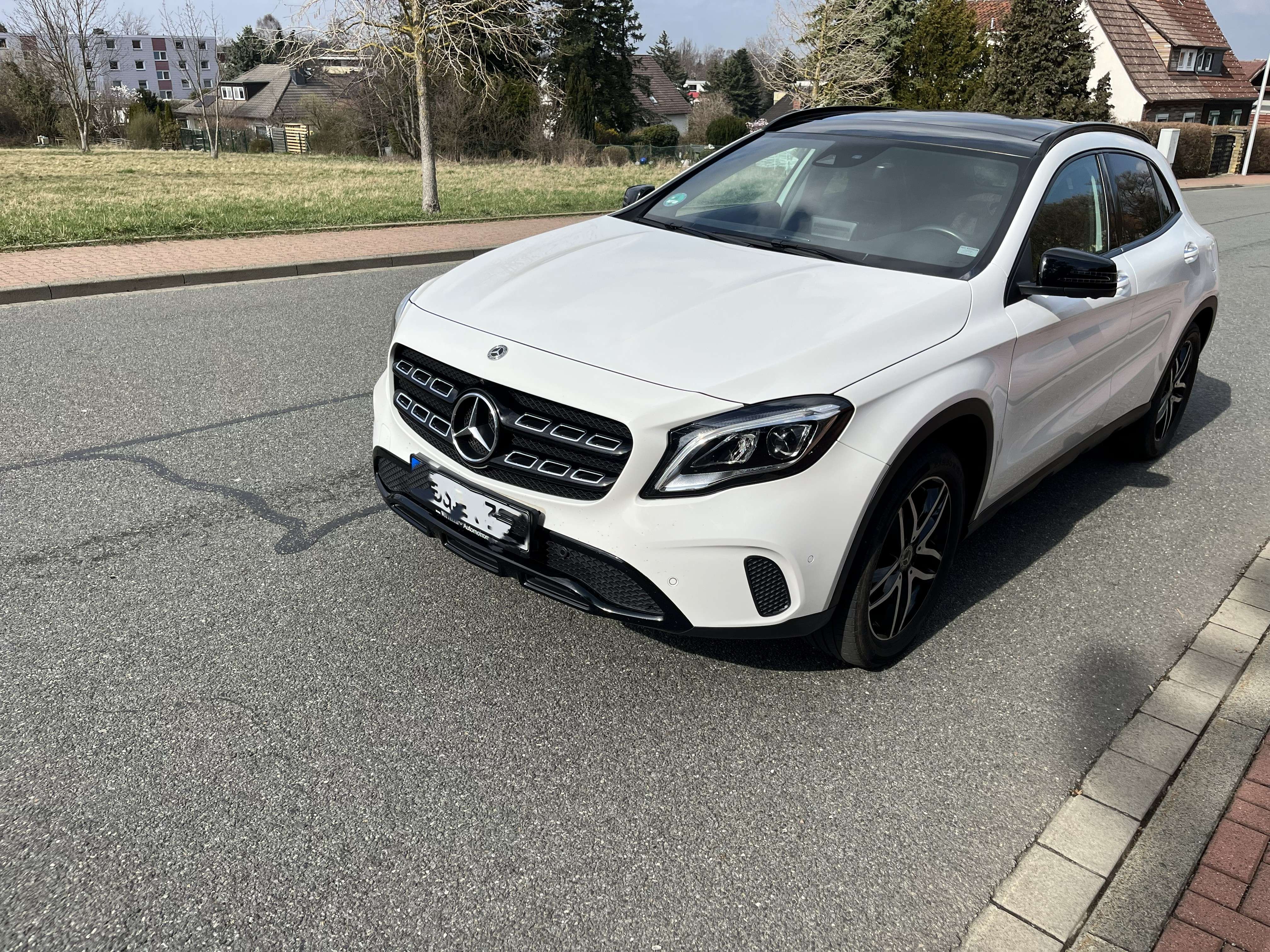 Second hand Mercedes Benz Gla-Class 220 4MATIC