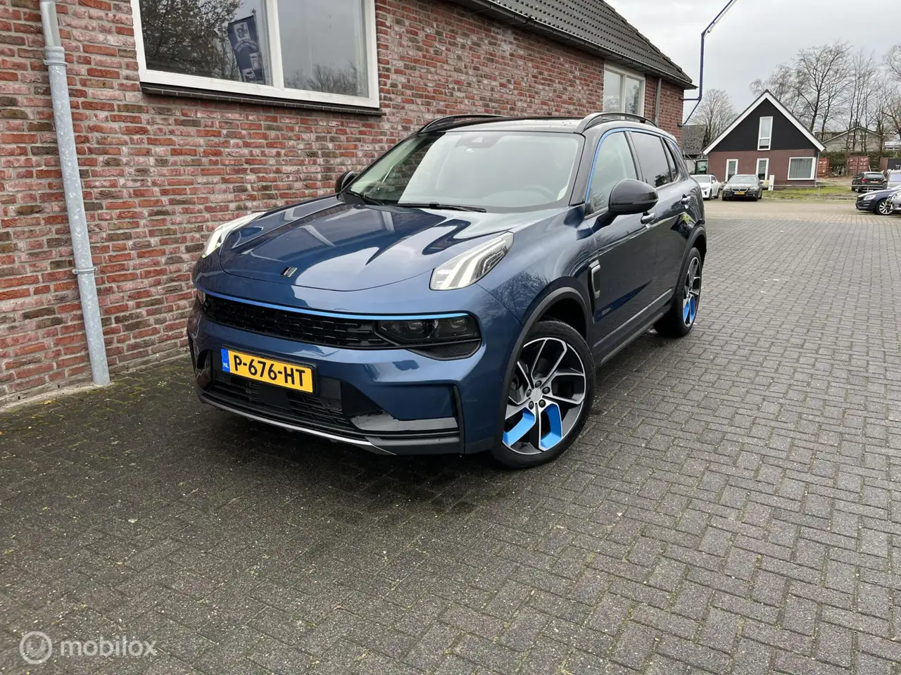 Lynk & Co 01 2022