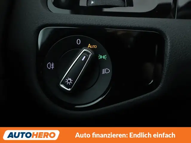 Volkswagen Golf view 27