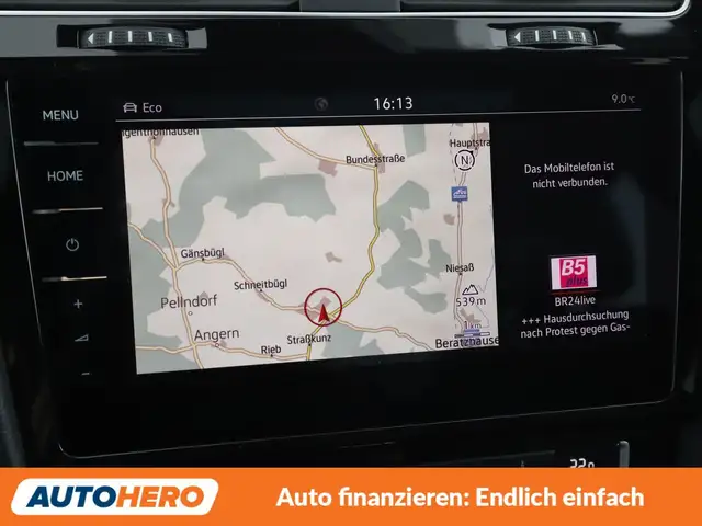Volkswagen Golf view 23