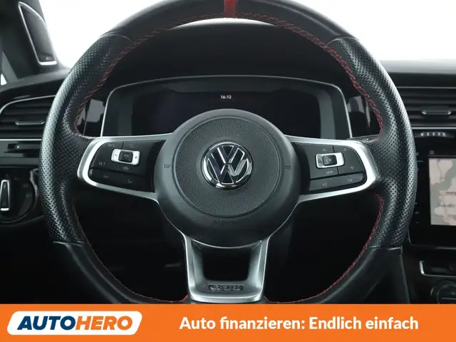 Volkswagen Golf view 19