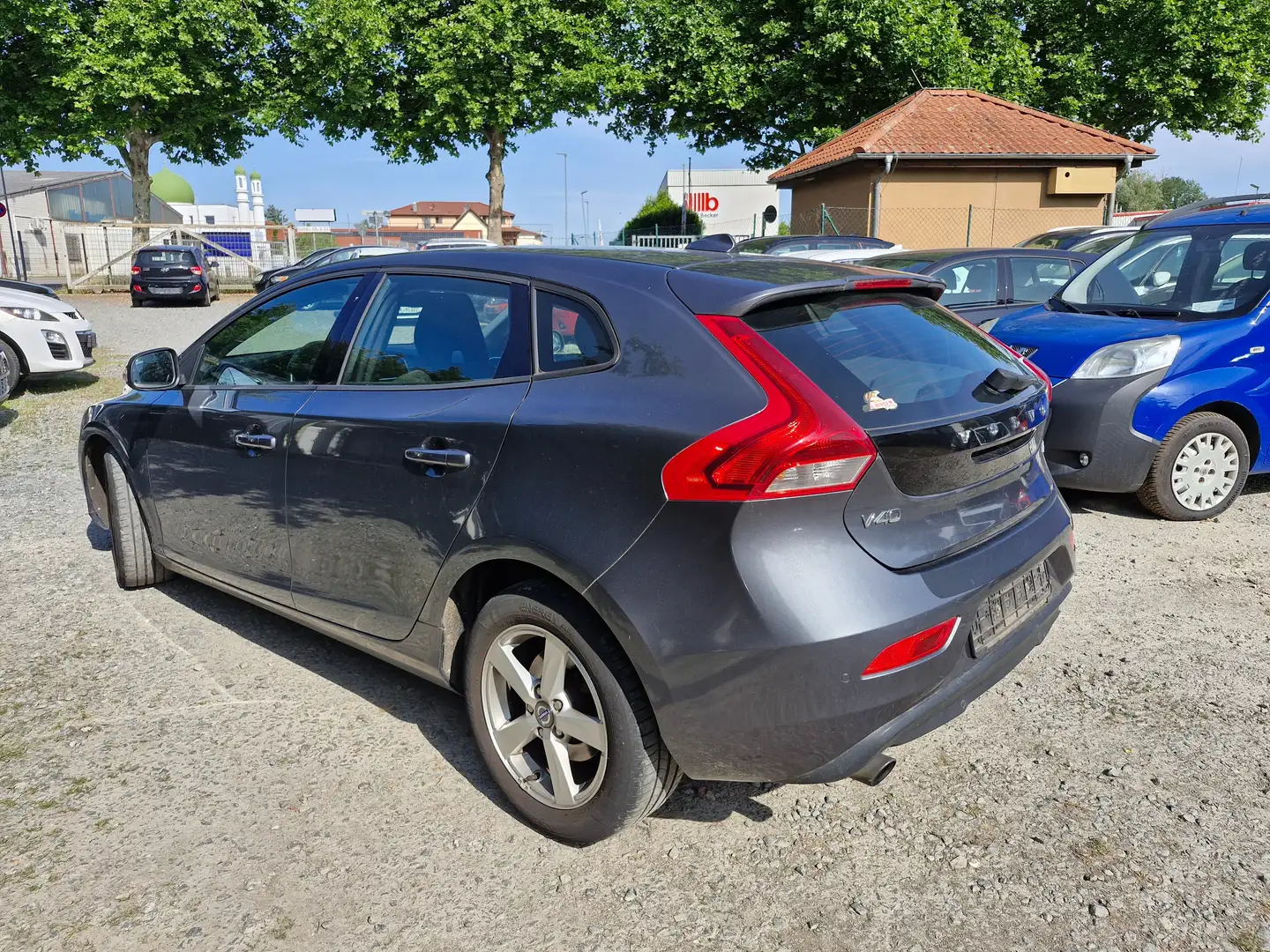 Volvo V40 T2 Kinetic Gris - 2