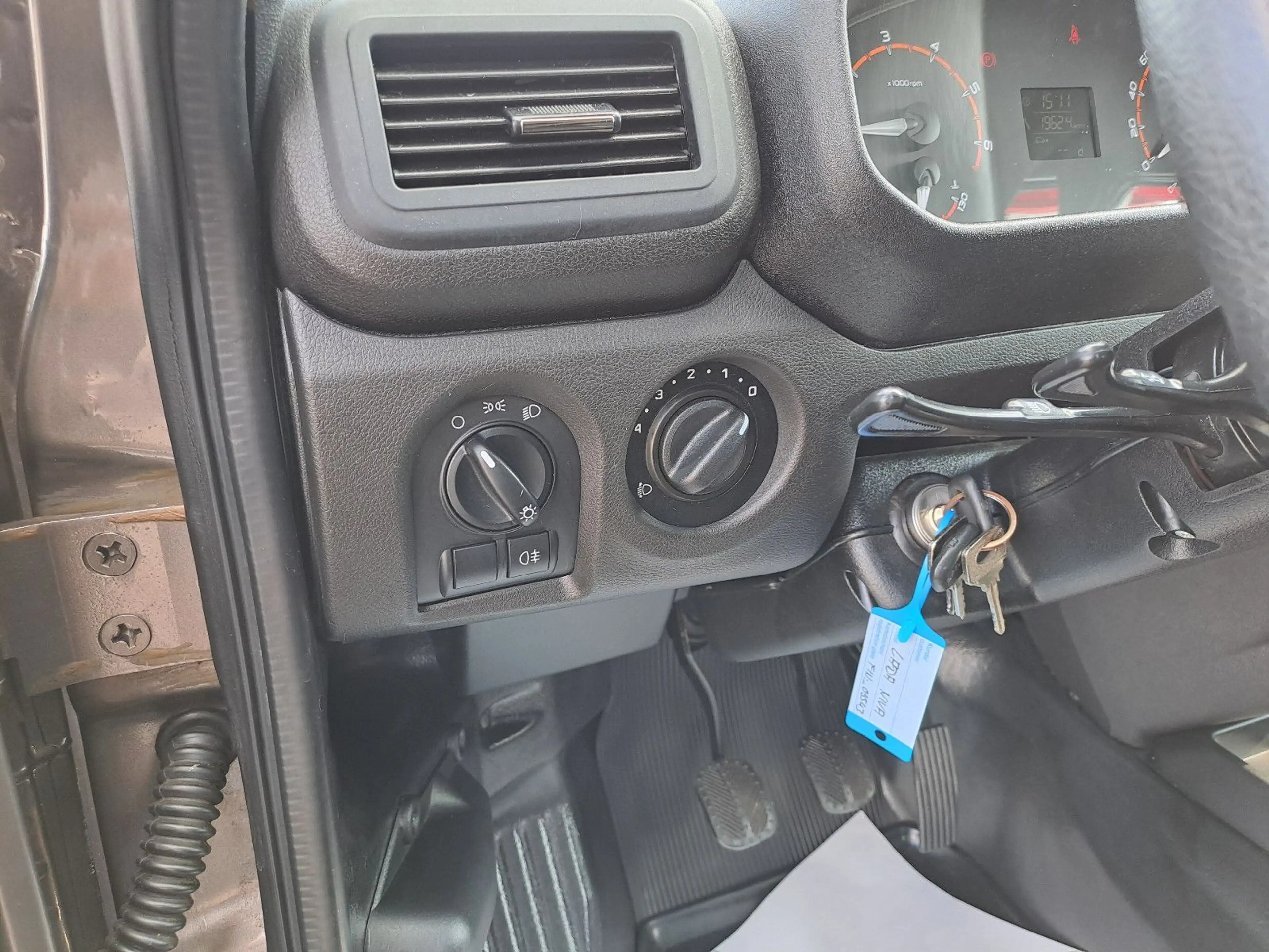 Lada Taiga Lada 4x4 *Sitzheizung*Allwetter*DAB*BT* — photo 9